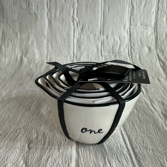 NWT Rae Dunn Set of Measuring cups numbered one-four and broom sticks - Picture 1 of 5